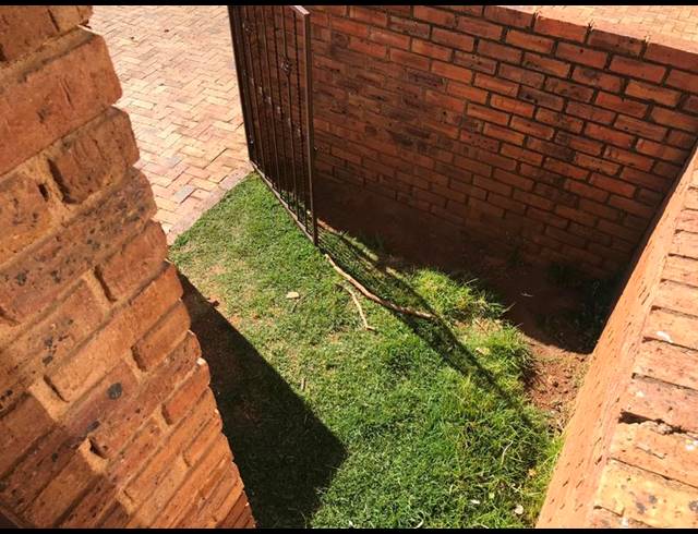 2 BEDROOM APARTMENT FOR SALE IN FLORIDA